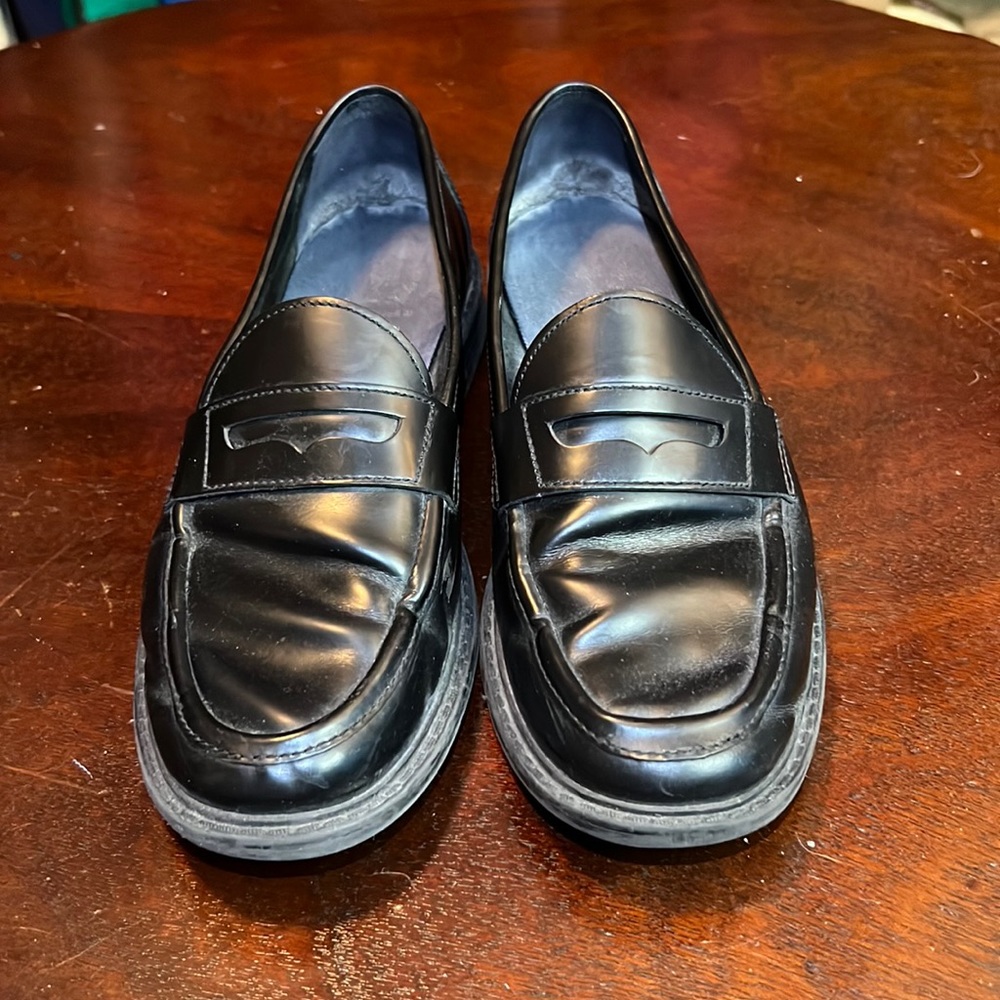 Women’s Black Cole Haan loafer